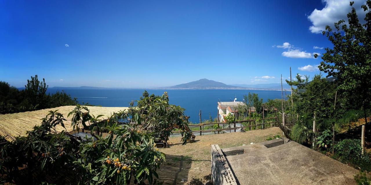 Вилла La Badia Montechiaro - Breathtaking View Of Sorrento Coast Вико-Экуенсе Экстерьер фото