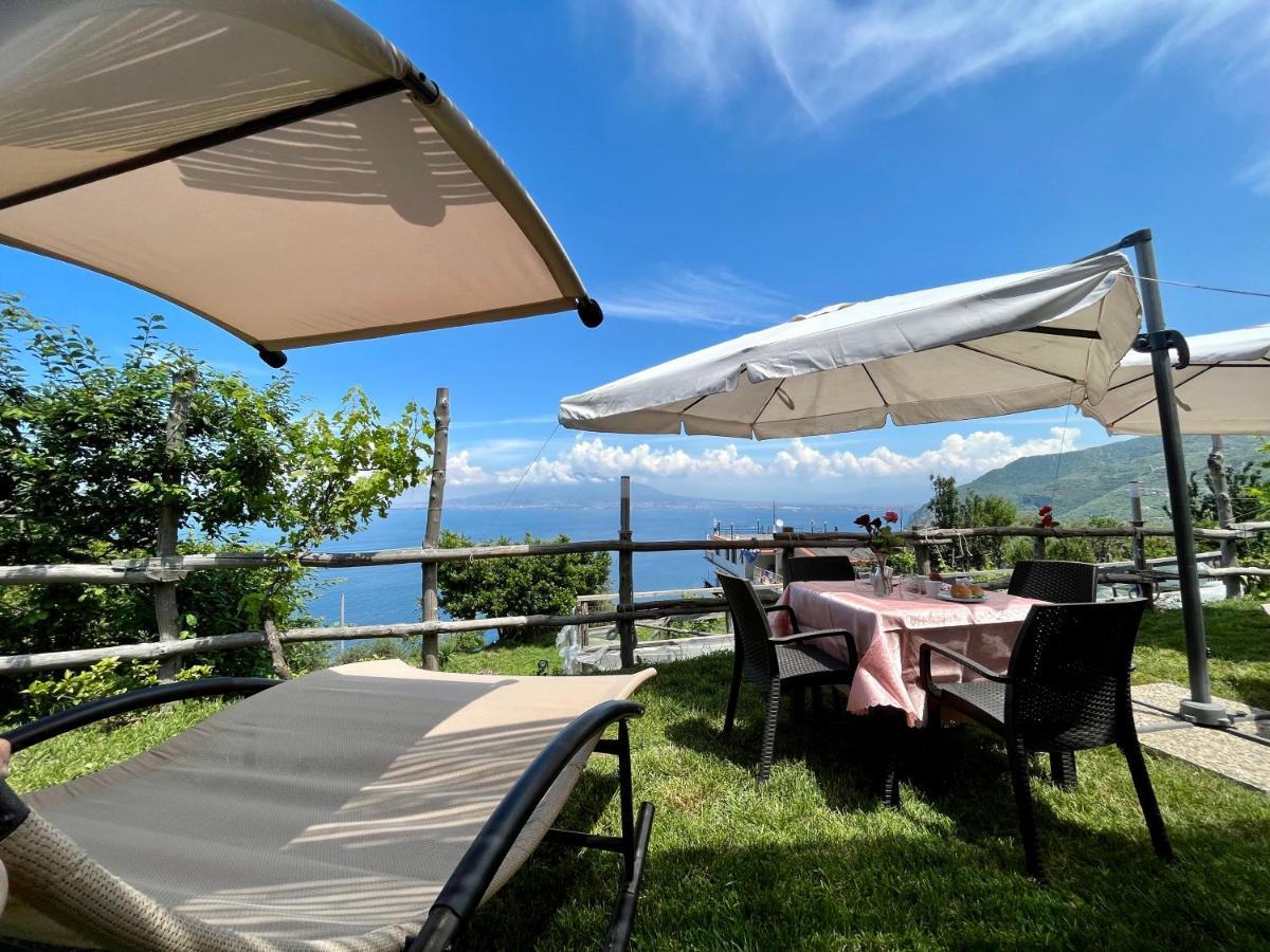 Вилла La Badia Montechiaro - Breathtaking View Of Sorrento Coast Вико-Экуенсе Экстерьер фото