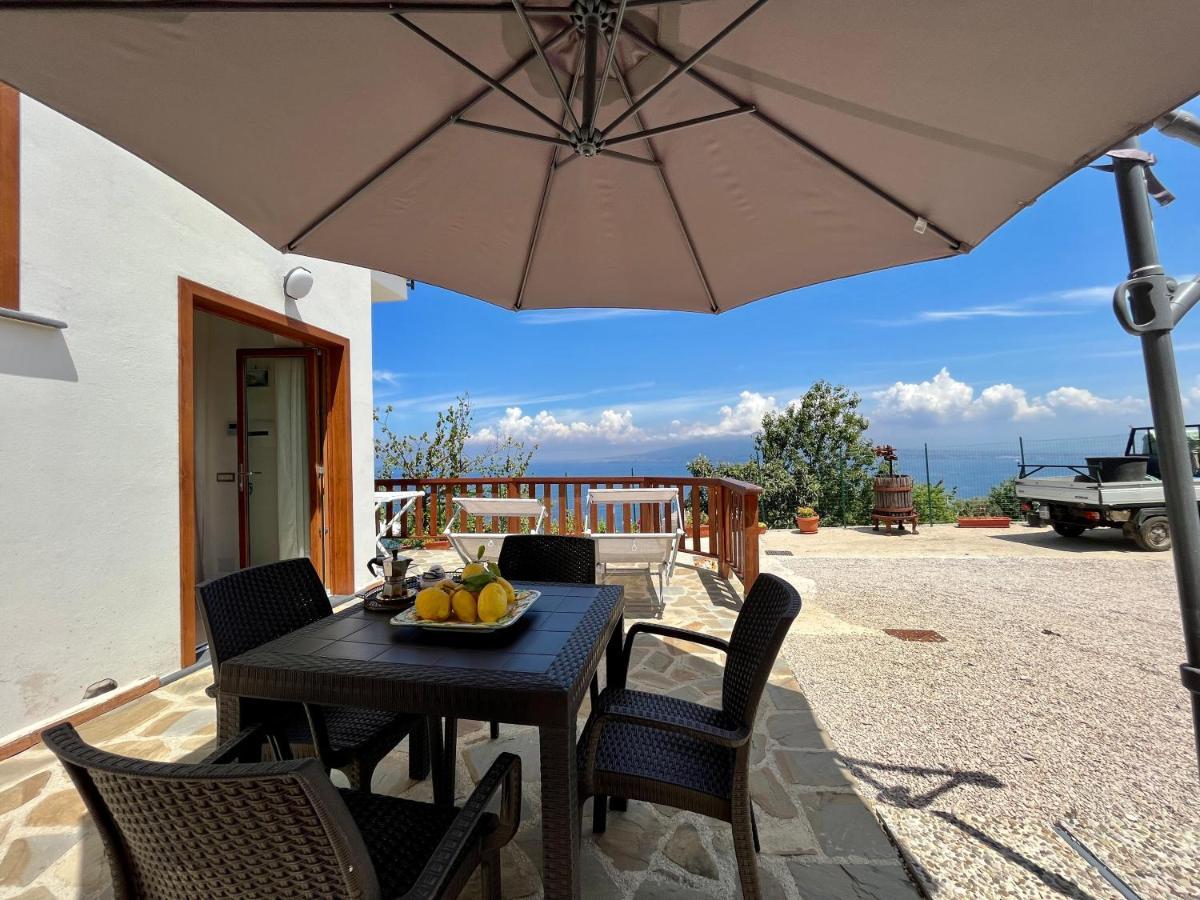 Вилла La Badia Montechiaro - Breathtaking View Of Sorrento Coast Вико-Экуенсе Экстерьер фото