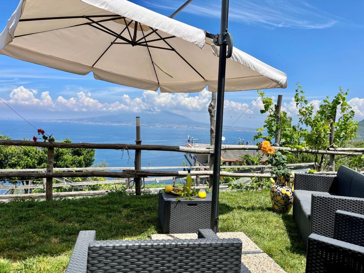 Вилла La Badia Montechiaro - Breathtaking View Of Sorrento Coast Вико-Экуенсе Экстерьер фото