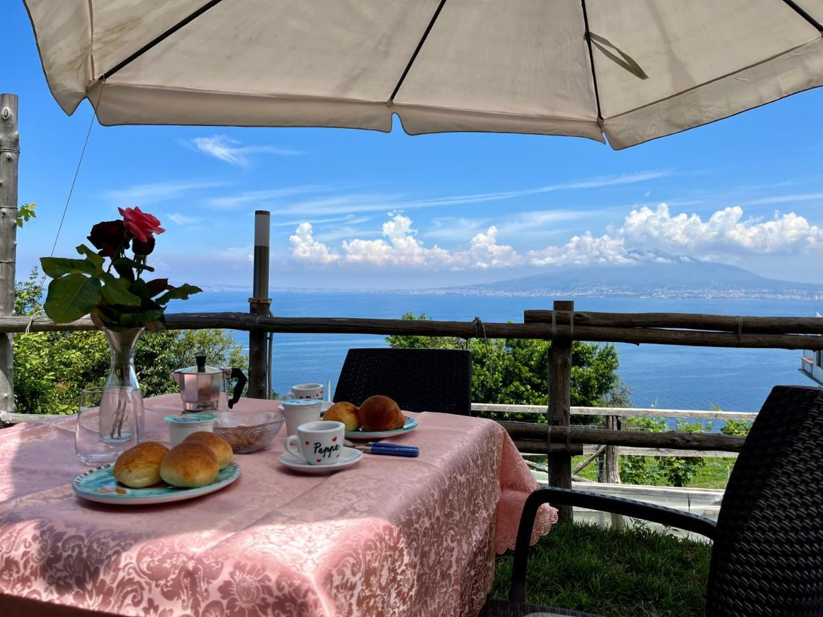 Вилла La Badia Montechiaro - Breathtaking View Of Sorrento Coast Вико-Экуенсе Экстерьер фото