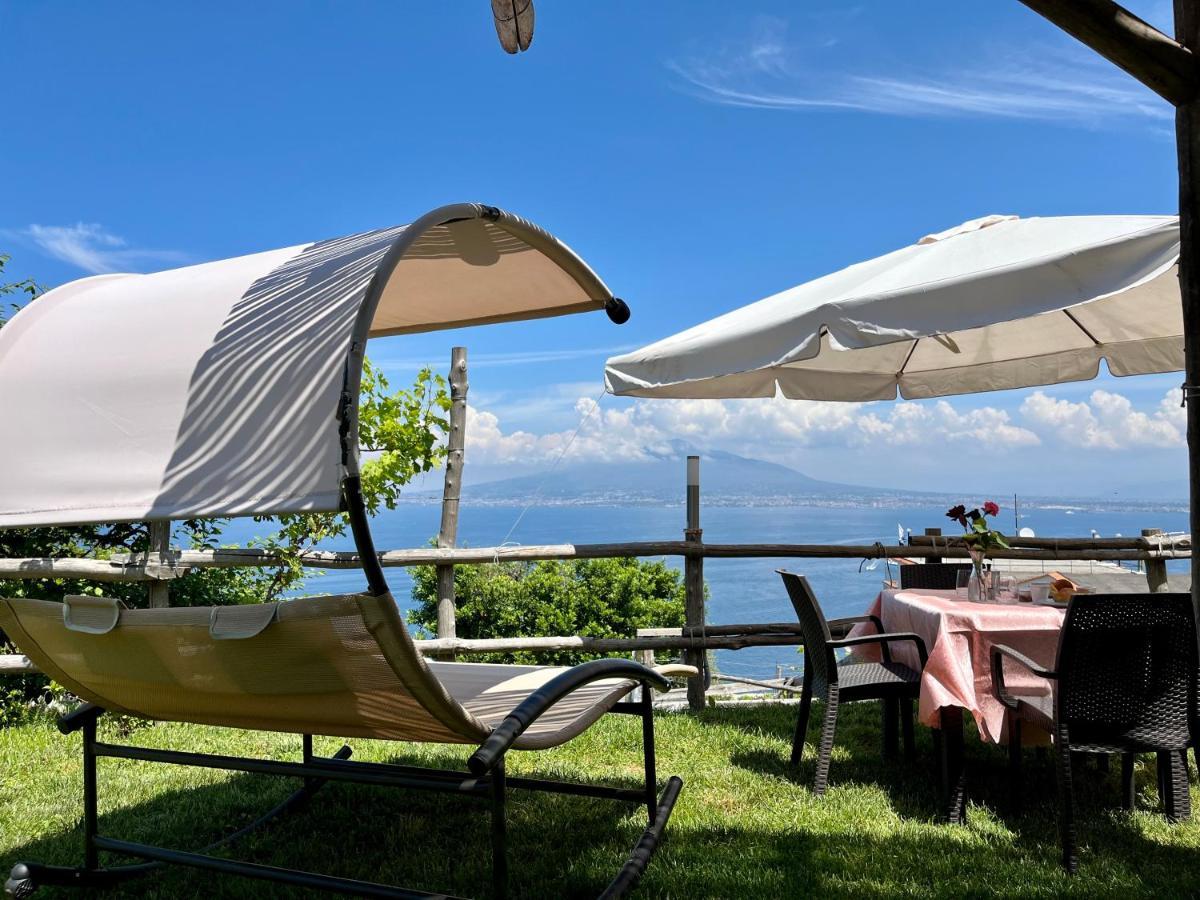 Вилла La Badia Montechiaro - Breathtaking View Of Sorrento Coast Вико-Экуенсе Экстерьер фото