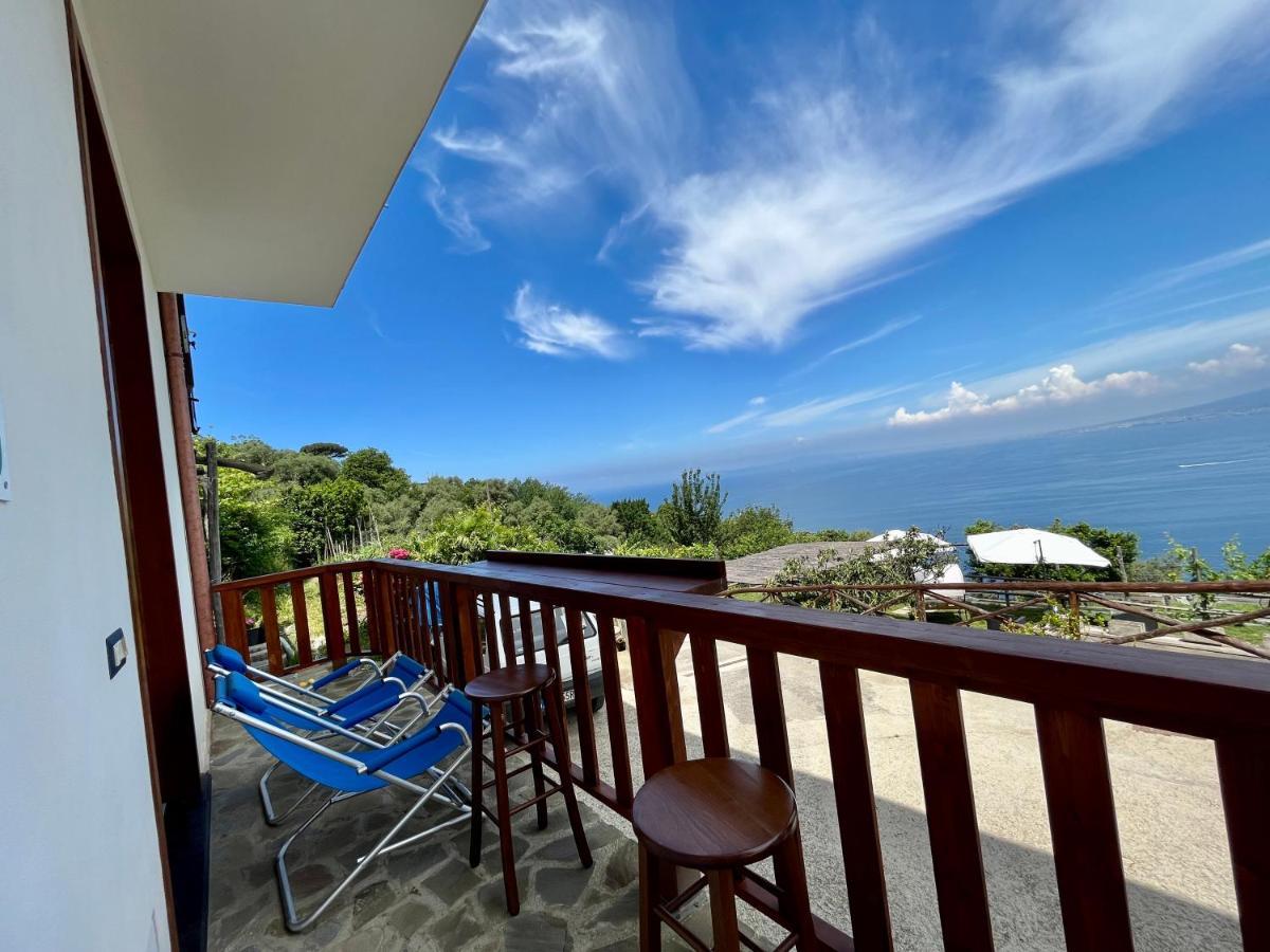 Вилла La Badia Montechiaro - Breathtaking View Of Sorrento Coast Вико-Экуенсе Экстерьер фото
