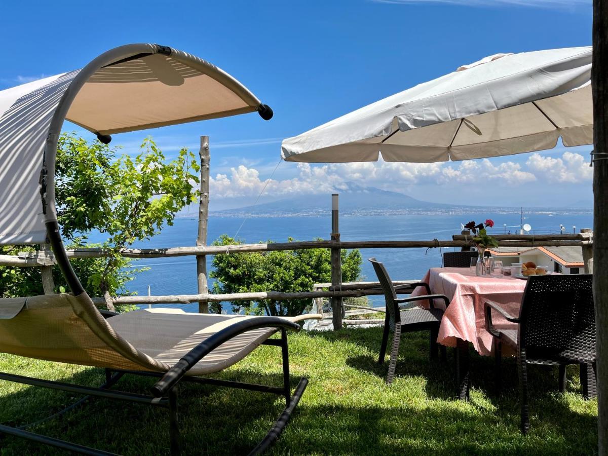 Вилла La Badia Montechiaro - Breathtaking View Of Sorrento Coast Вико-Экуенсе Экстерьер фото