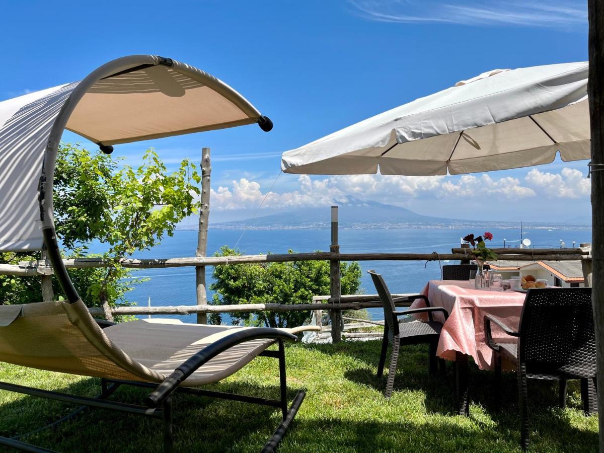 Вилла La Badia Montechiaro - Breathtaking View Of Sorrento Coast Вико-Экуенсе Экстерьер фото