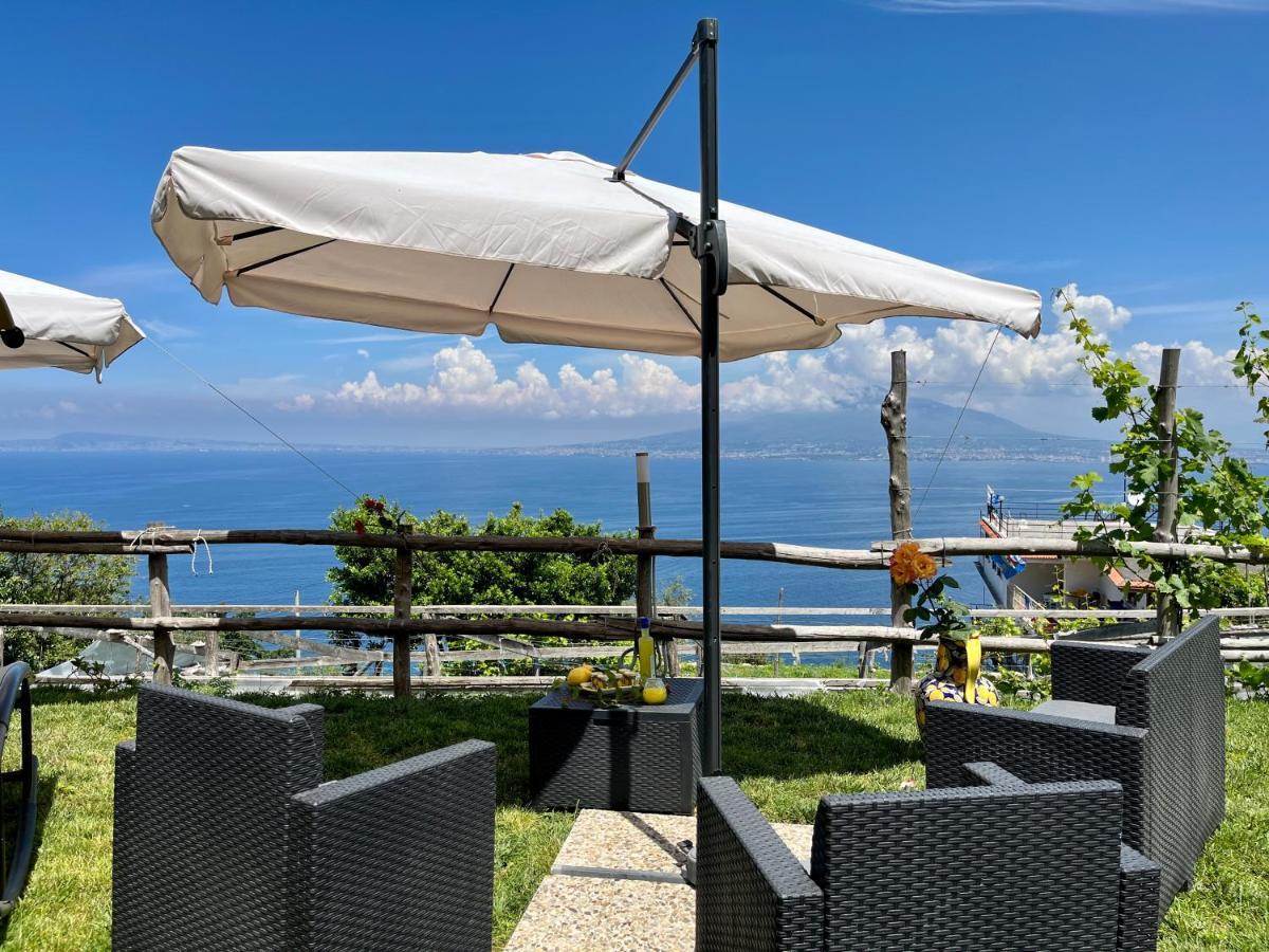 Вилла La Badia Montechiaro - Breathtaking View Of Sorrento Coast Вико-Экуенсе Экстерьер фото